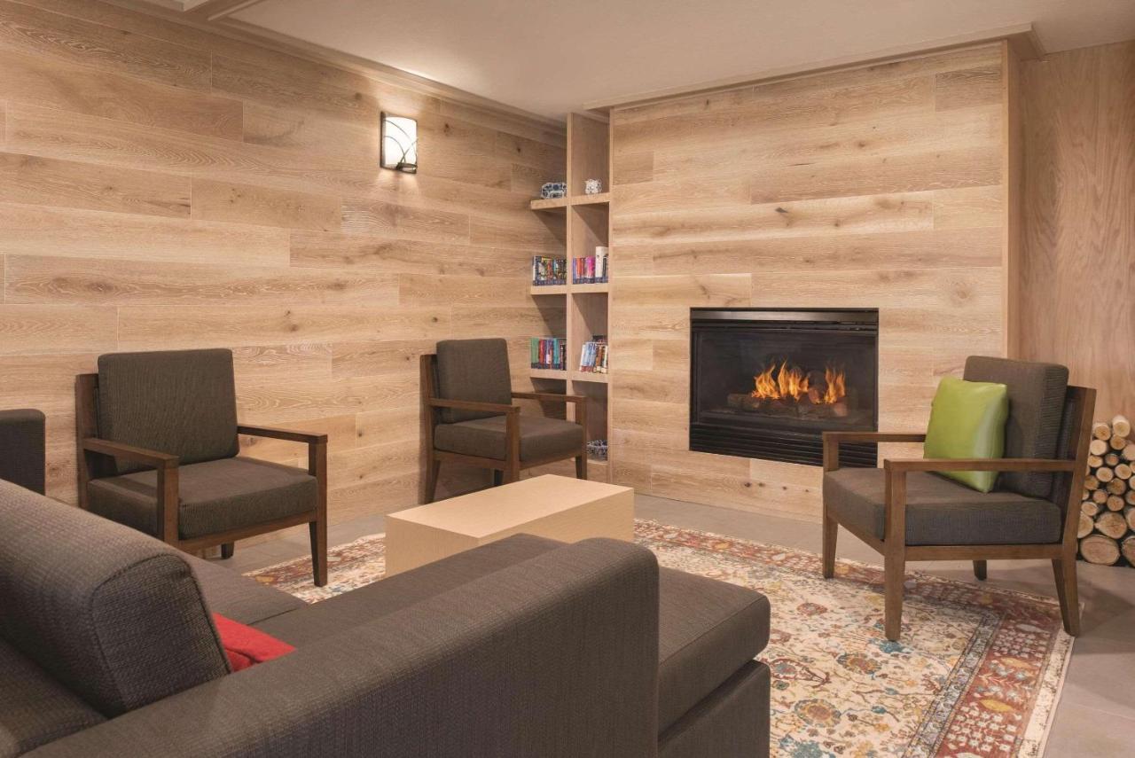 Country Inn & Suites By Radisson, Pella, Ia Eksteriør bilde