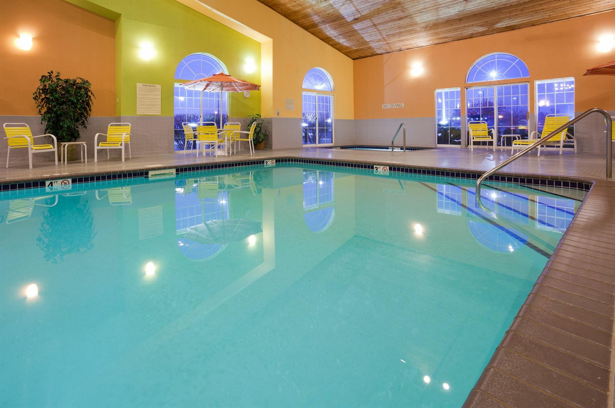 Country Inn & Suites By Radisson, Pella, Ia Eksteriør bilde
